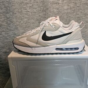 Nike air max dawn women's, cream white black, size 12